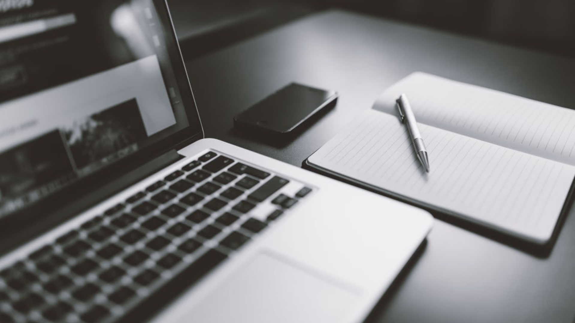 LAPTOP AND NOTE PAD